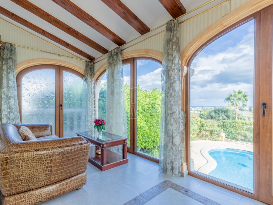 Set van 4 villa's met zeezicht te koop in Jávea, in de regio Adsubia. Ideaal als toeristisch of residentieel complex