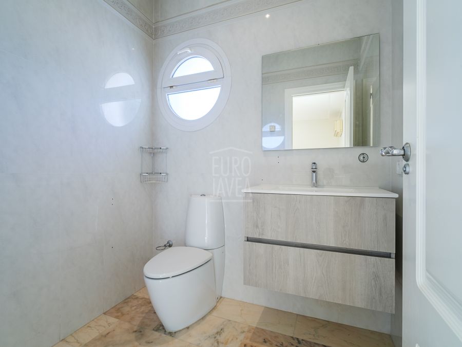 Villa a la venta en Moraira - Teulada con vistas al mar y al Peñon de Ifach