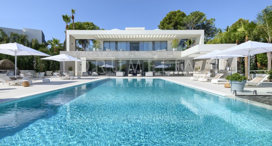 La Villa - New Stylish Frontline Golf Modern Luxury House in Nueva Andalucía, Marbella