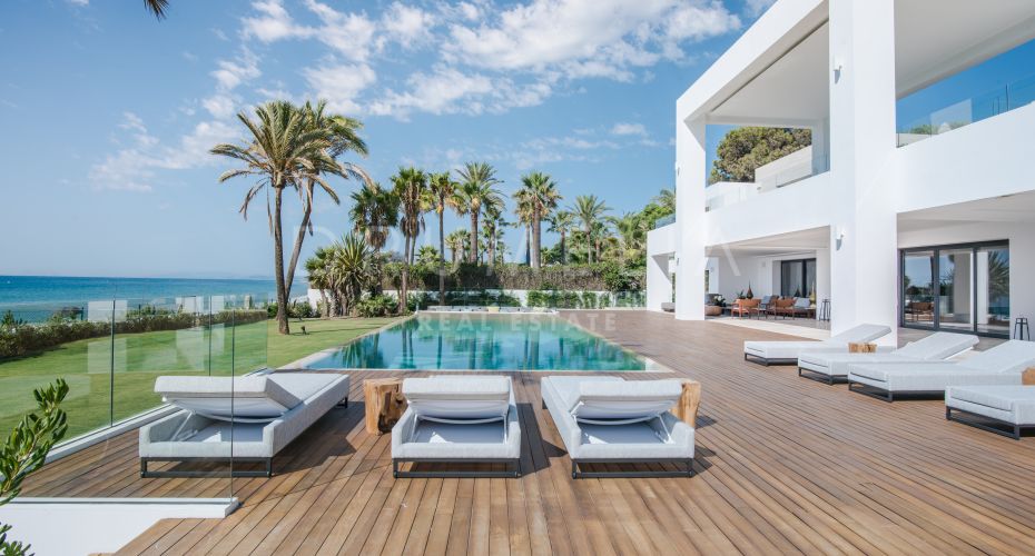 La Perla Blanca - Villa moderna realmente impresionante frente al mar, el Paraiso Barronal, Estepona