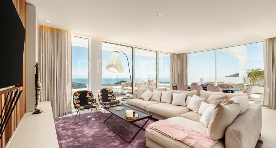 New stunning luxury duplex penthouse with spectacular views and amenities, Palo Alto, Ojen-Marbella