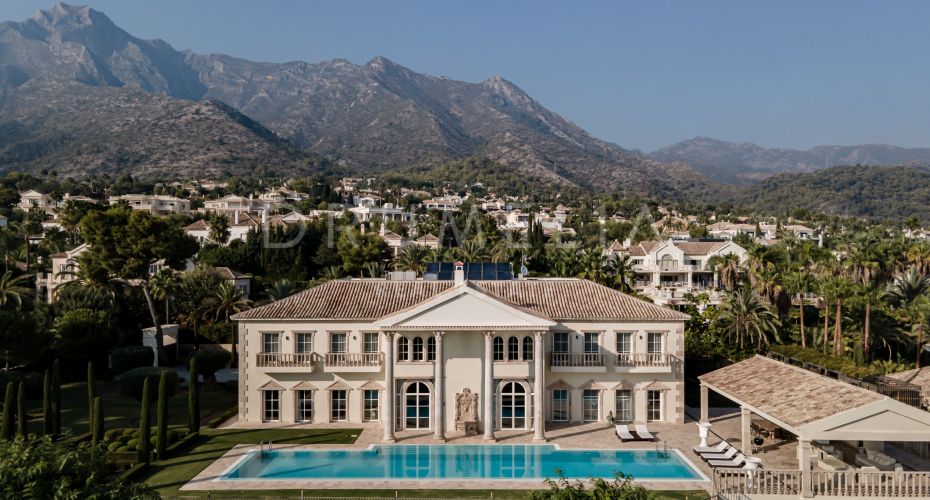 Indrukwekkend luxe herenhuis te koop in Sierra Blanca, Marbella's Golden Mile