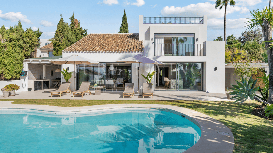 Villa de estilo escandinavo en Nueva Andalucía