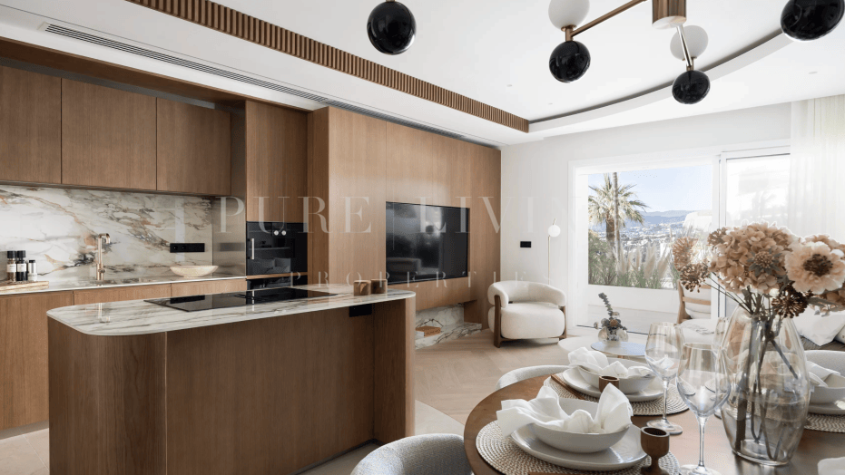 Arka Hill – Élégante Résidence avec Vue sur la Mer au Cœur de la Prestigieuse Golden Mile de Marbella