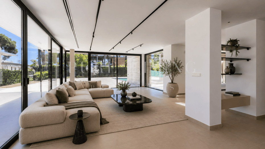Excepcional villa de diseño de nueva construcción junto a la playa
