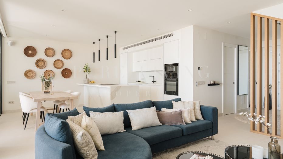 Duplex penthouse with panoramic views in Les Belvederes
