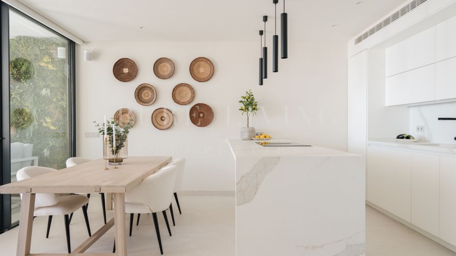 Duplex penthouse with panoramic views in Les Belvederes