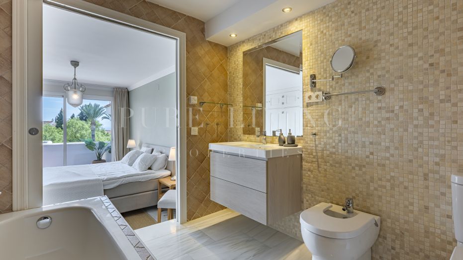 Appartement de 2 chambres avec vue sur la mer à Royal Gardens, Nueva Andalucía