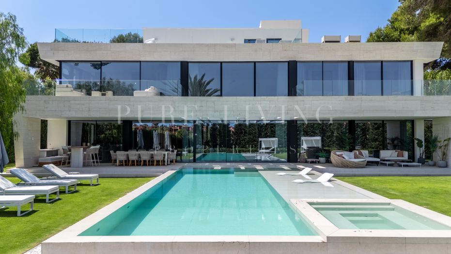 Exceptional villa in Los Monteros