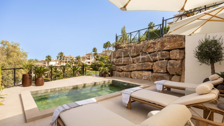 Luxury Ground Floor Apartment in Les Belvederes, Nueva Andalucía