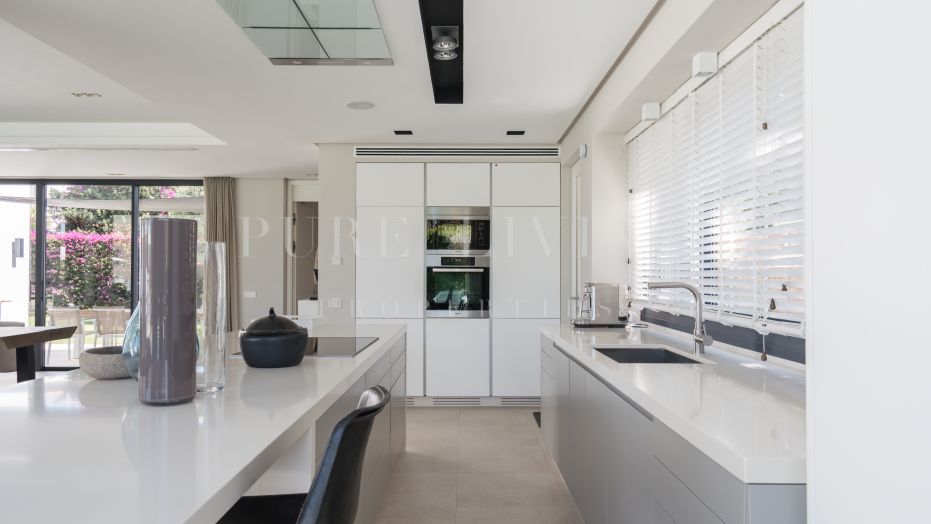 Stunning family home in Marbesa, Marbella East