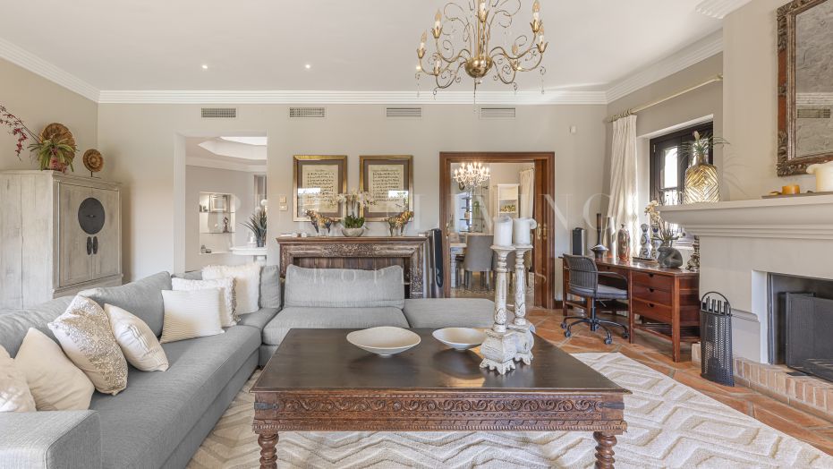 Andalucian style family home in Balcones de Sierra Blanca