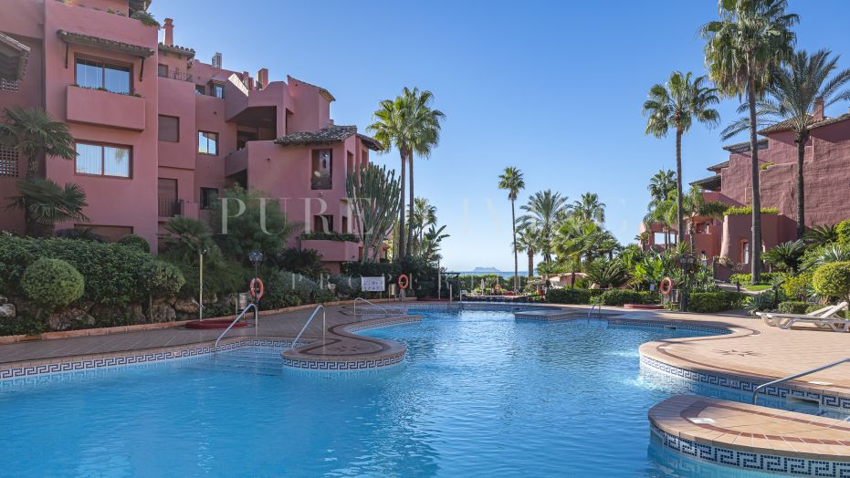 Duplex Penthouse voor lange termijn huur in Beach Side New Golden Mile, Estepona Oost