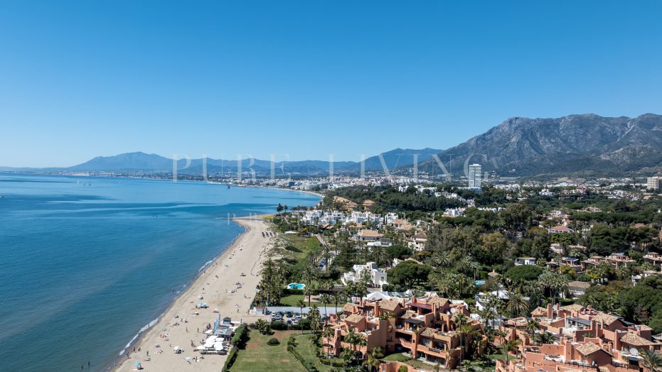 Villa Almar – Elegancia Atemporal en Bahía de Marbella