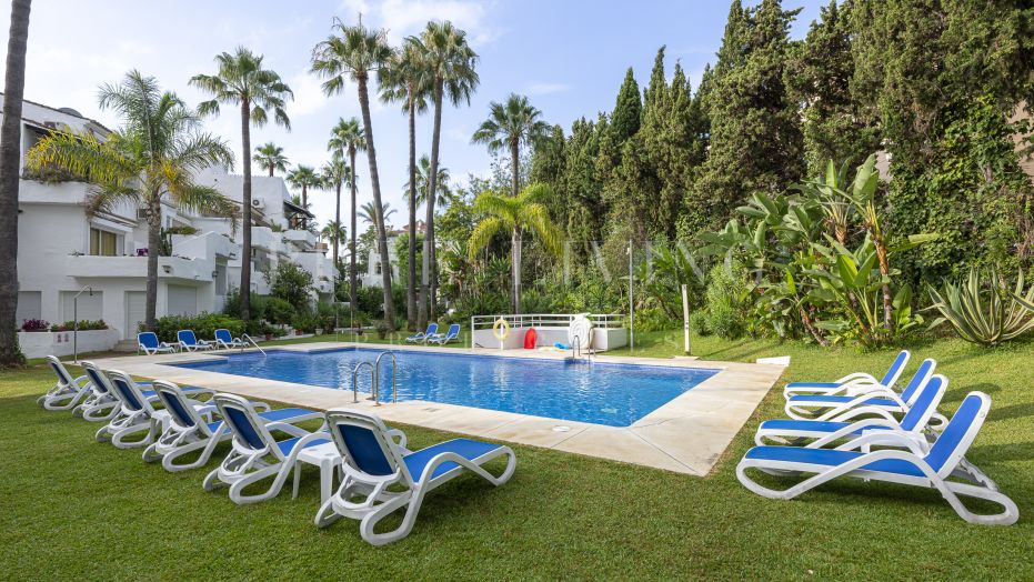 Renovated beachside apartment steps from the Beach in Puerto Banus
