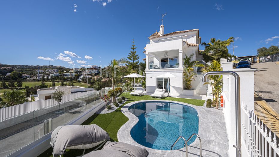 Elegant villa for rent with spectacular panoramic views in La Alqueria