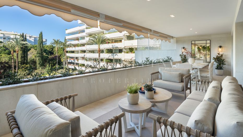 Renovated three bedroom apartment in Don Gonzalo, Marbella