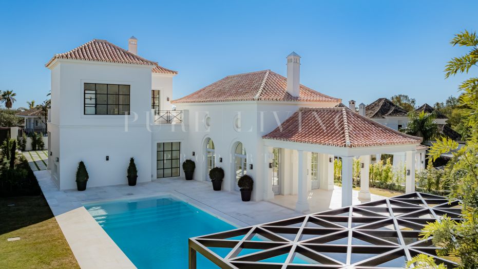 Exquise résidence à l'architecture classique dans la vallée du golf, Nueva Andalucia