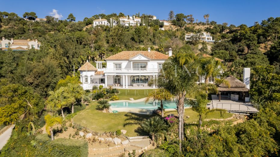 Impressionnante villa orientée sud, inspirée par le design italien, à vendre à La Zagaleta