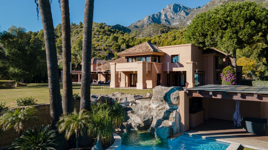 Five Bedroom Villa Located Within The Residential Enclave Of Cascada De Camojan.