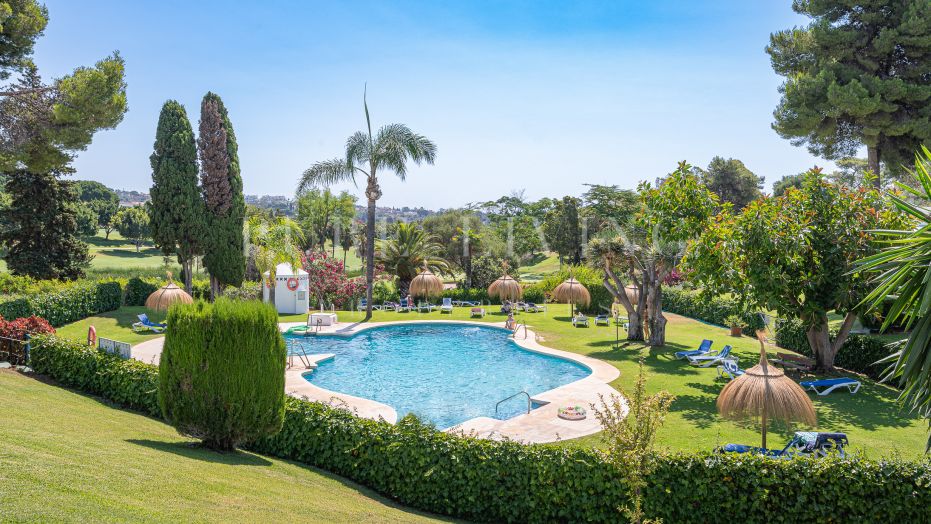 Prachtig duplex penthouse met prachtig panoramisch uitzicht, gelegen in de topwijk van Nueva Andalucía