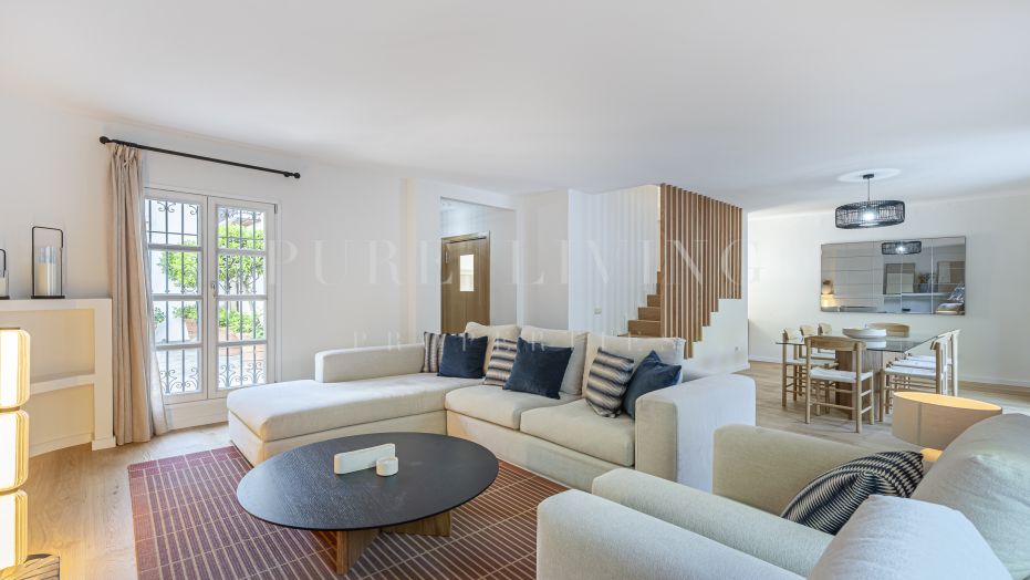 Ontdek Moderne Elegantie In Dit Townhouse Met Drie Slaapkamers In Het Hart Van La Virginia.