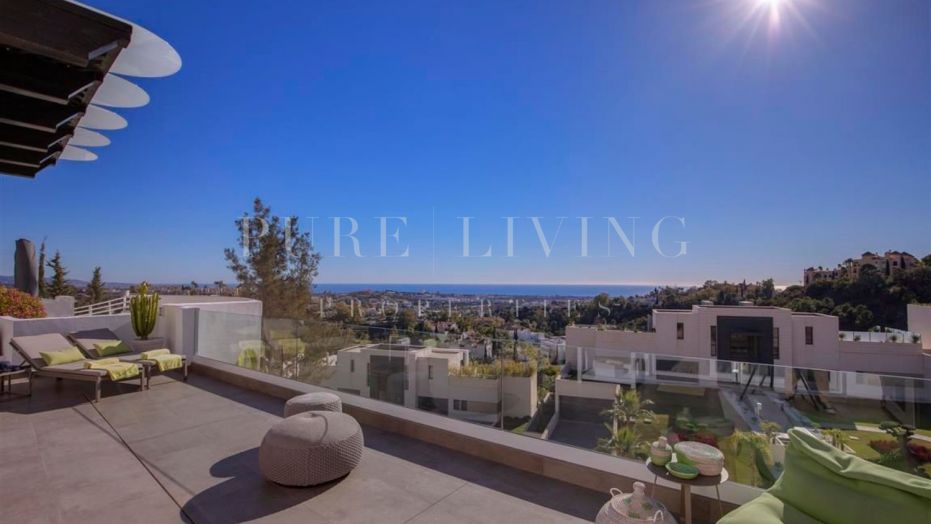 Precioso apartamento de dos dormitorios en venta con impresionantes vistas en La Quinta Golf