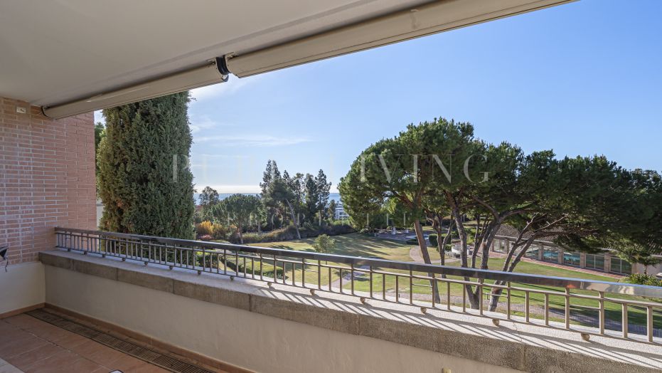 Elegant two bedroom apartment with stunning sea views in a gated community