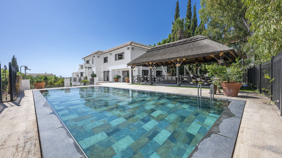 Villa El Herrojo: Luxury mountainside retreat