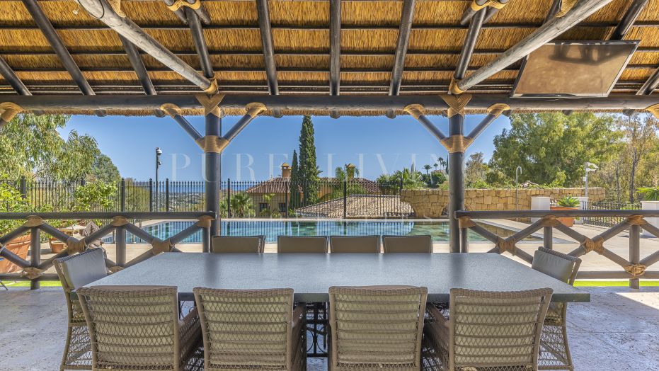 Villa El Herrojo: Luxury mountainside retreat