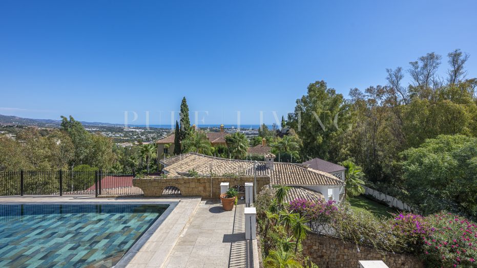 Villa El Herrojo: Luxury mountainside retreat