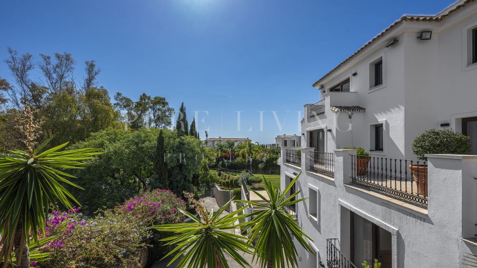 Villa El Herrojo: Luxury mountainside retreat