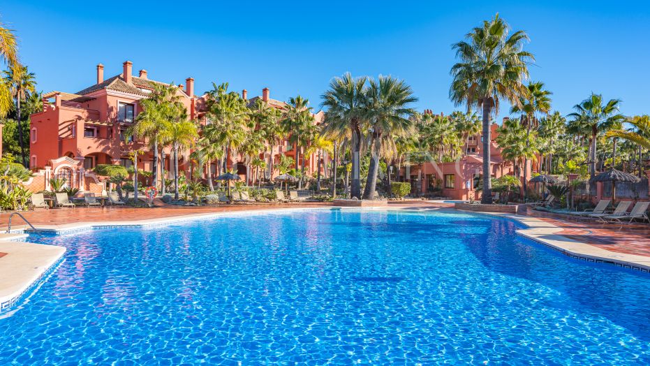 Élégant appartement de trois chambres à coucher situé dans un quartier privilégié à proximité de la plage