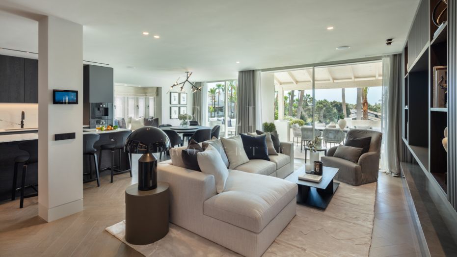 Duplex Penthouse à vendre à Marina Puente Romano, Marbella Golden Mile