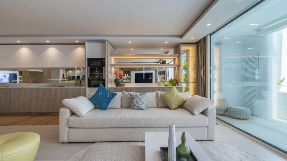 Indrukwekkend begane grond appartement te koop in Puente Romano