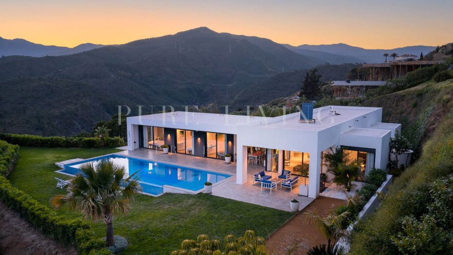 Superbe maison de trois chambres à vendre avec vues panoramiques à Monte Mayor