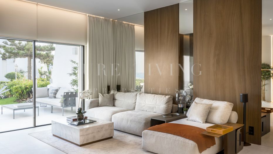 Een onlangs gerenoveerd herenhuis met vier slaapkamers in Coral Beach