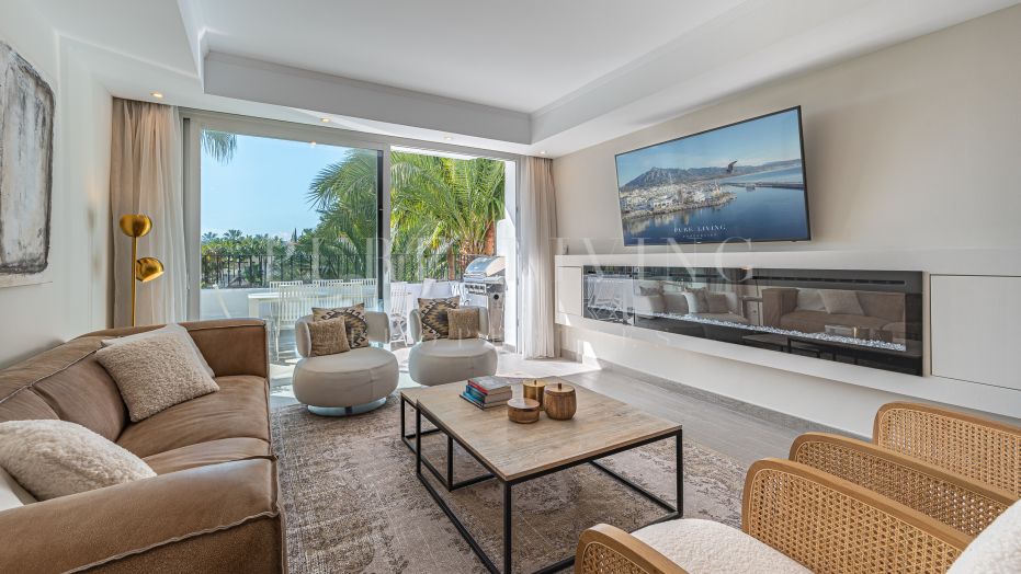 Duplex Penthouse voor korte termijn huur in Marina Puente Romano, Marbella Golden Mile