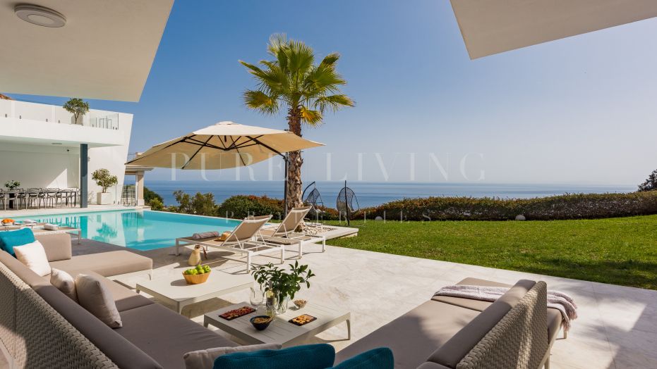 Stunning Five bedroom Villa with Unbeatable Panoramic Sea views in Altos de Los Monteros, Marbella East.