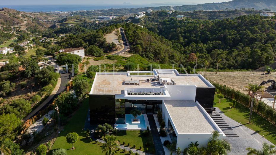 Superb villa in sought-after area.