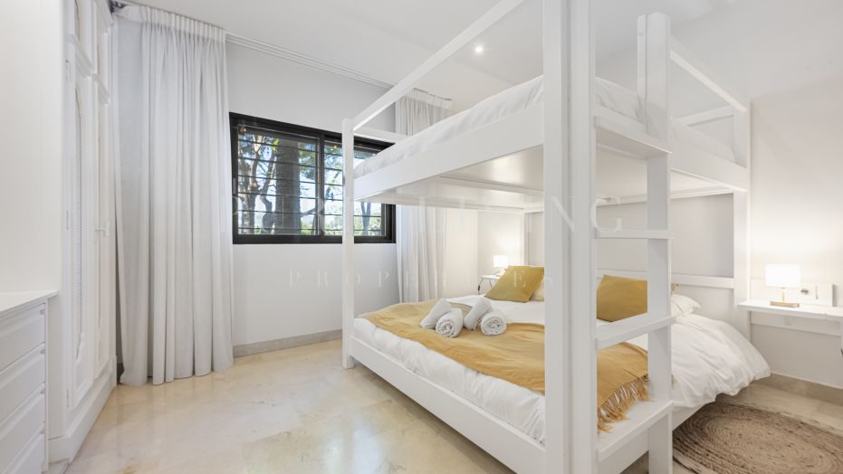 Appartement met Drie Slaapkamers aan het Strand op de Golden Mile van Marbella