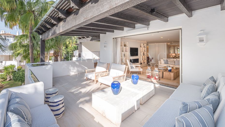 Prachtig Duplex Penthouse in de luxe Marina de Puente Romano.