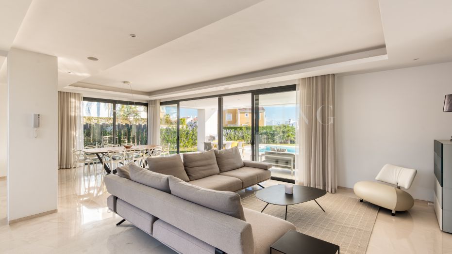 Preciosa Villa en una ubicación privilegiada en la Nueva Milla de Oro, Estepona