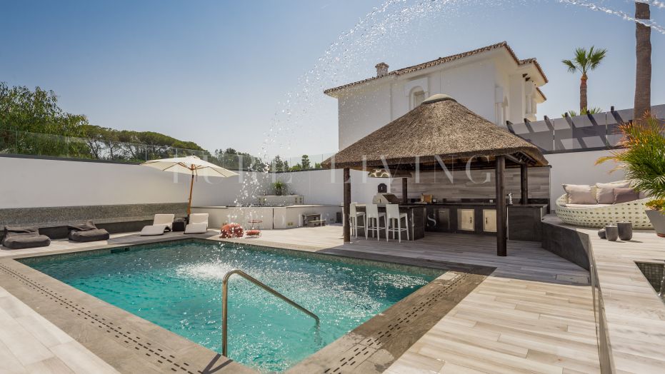 Villa moderna situada en el corazón de Puerto Banús, Marbella