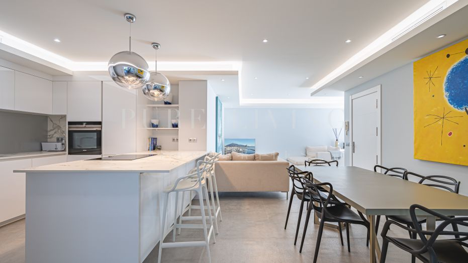 Modern three bedroom apartment in Señorio de Marbella.