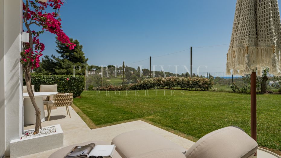 Modern 3-Bedroom Apartment in the Heart of Aloha with Scenic Views