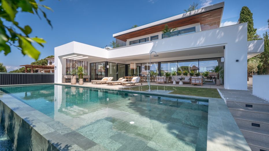 Marbesa – Contemporary Six-Bedroom Luxury Villa