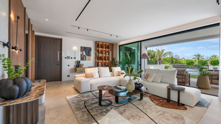 Marbesa – Contemporary Six-Bedroom Luxury Villa