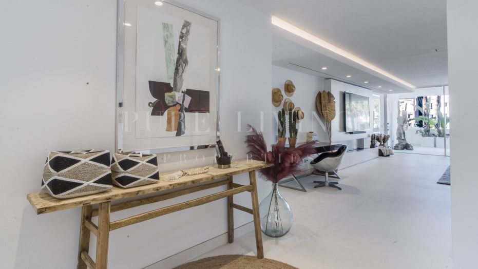 Apartamento a la venta en Marina Puente Romano, Marbella Golden Mile