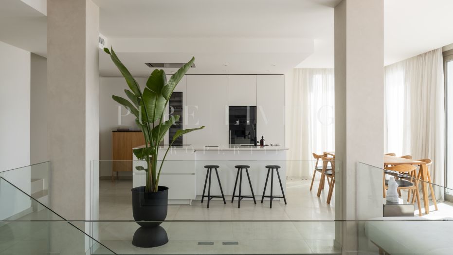 Penthouse de luxe de 3 chambres à Nine Lions Residences avec vue sur la mer, le golf et les montagnes